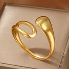 Elegant Curb Chain Bracelet with Water Drop Gold