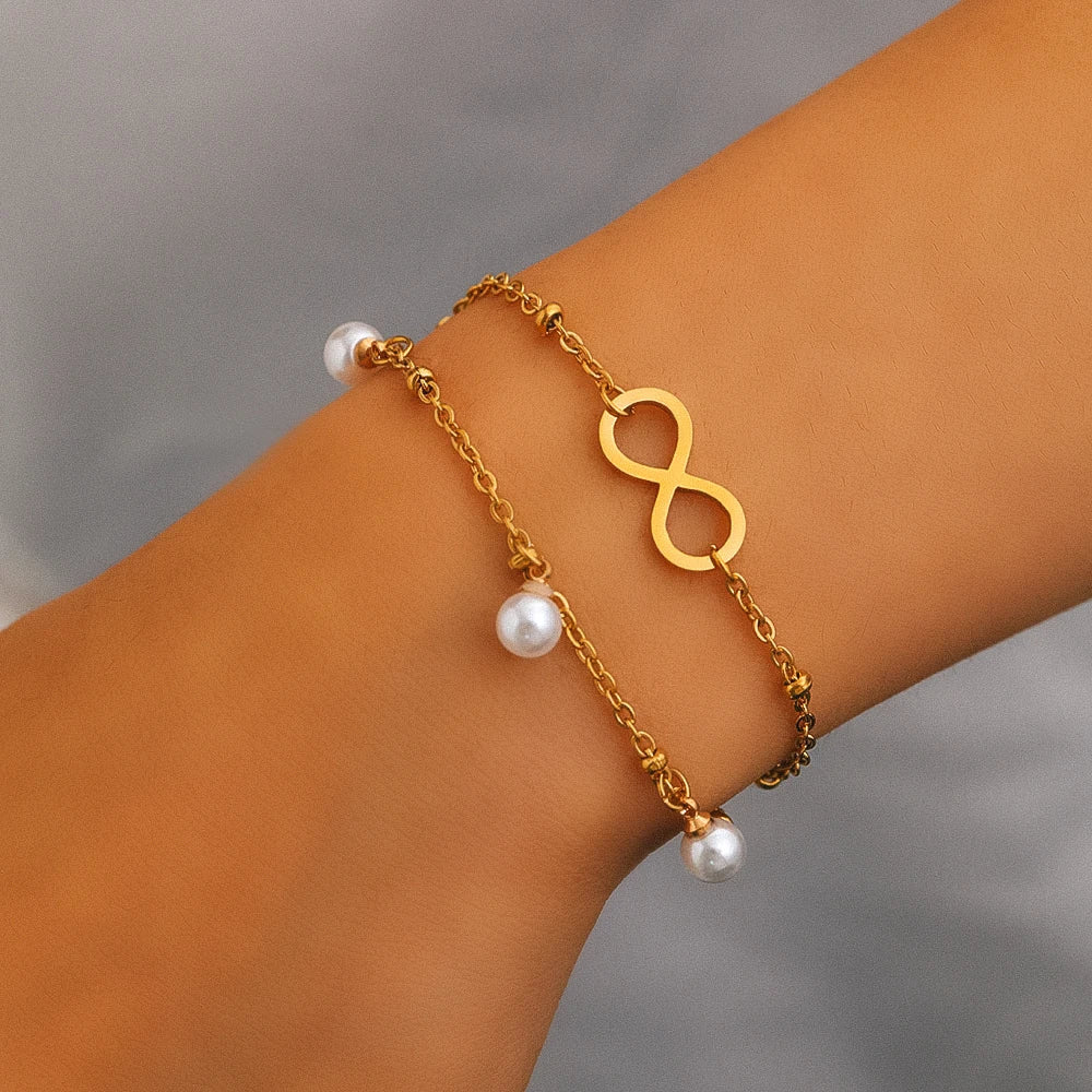 Infinite Pearl Bracelet gold