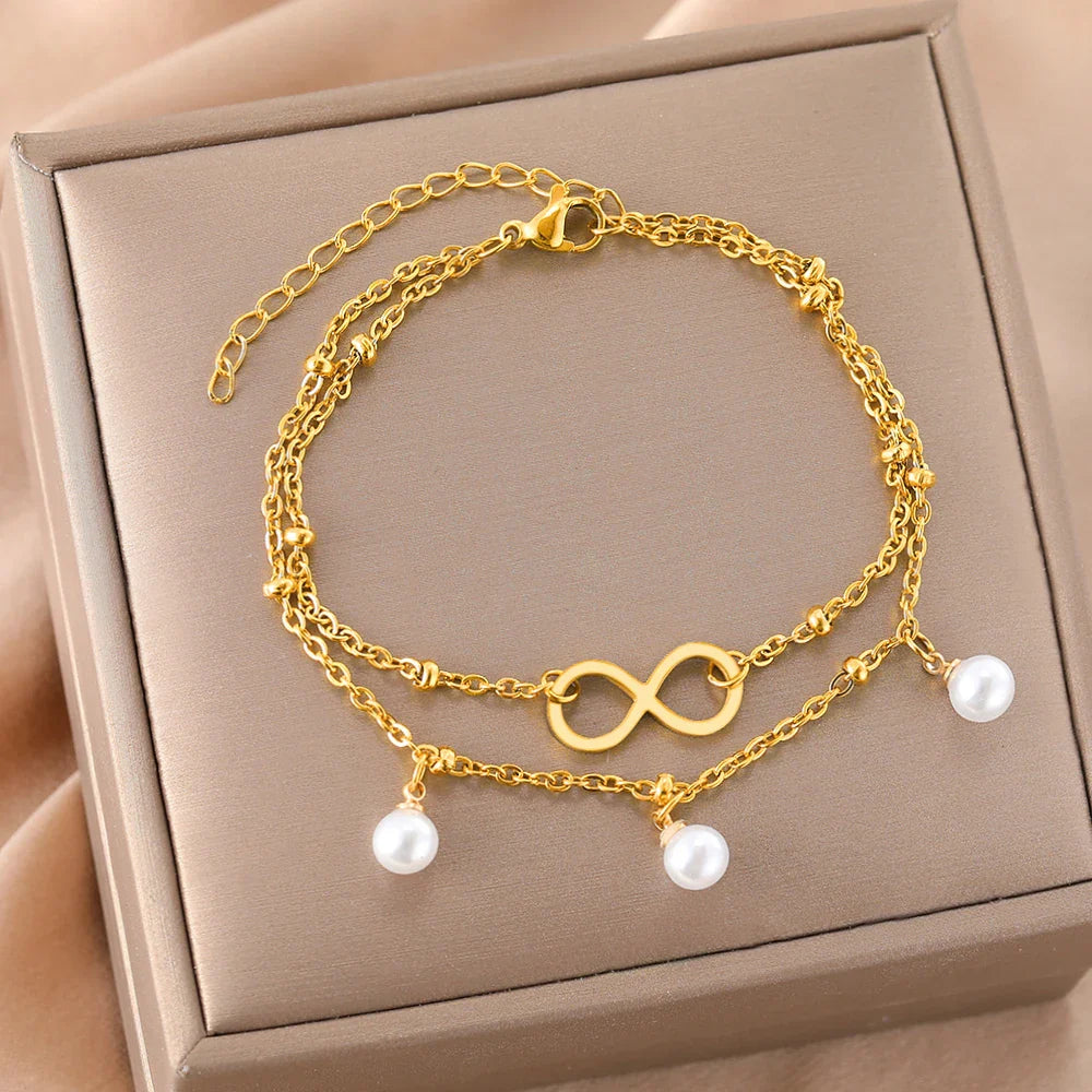 Infinite Pearl Bracelet gold