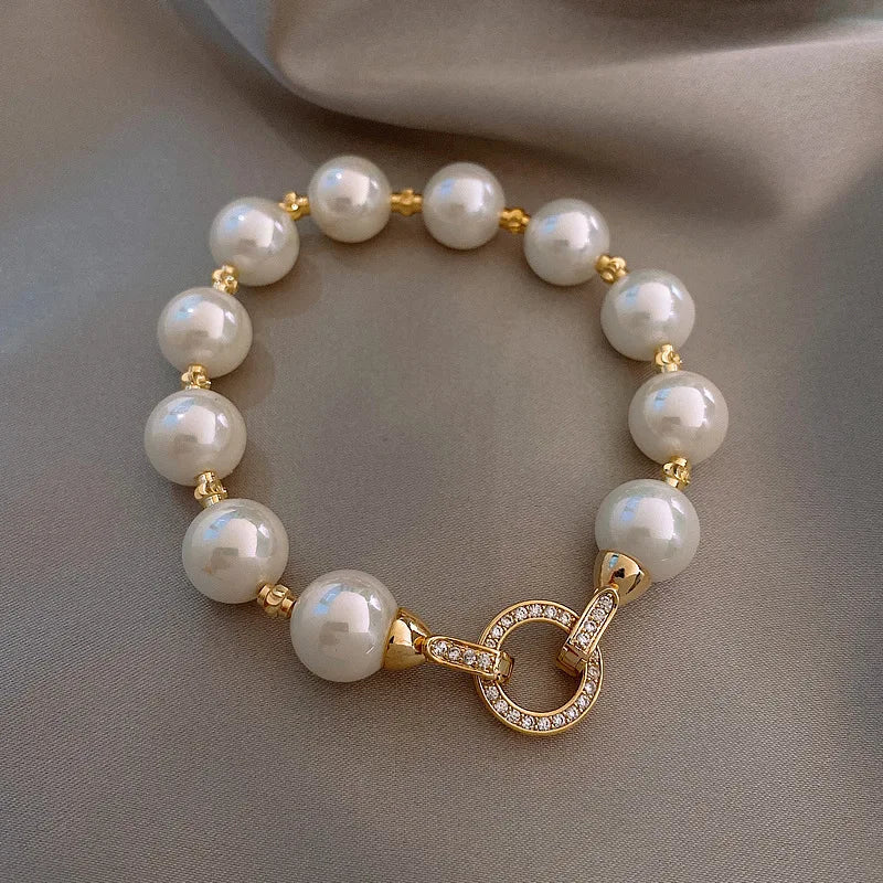 Bracelet Rétro en Perles et Zircon