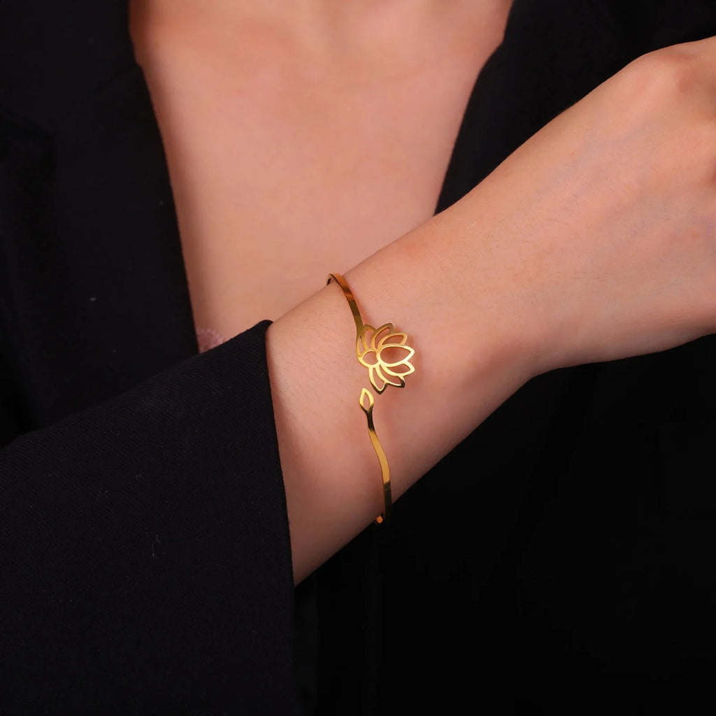 Women's Lotus Flower Gold Bangle Bracelet