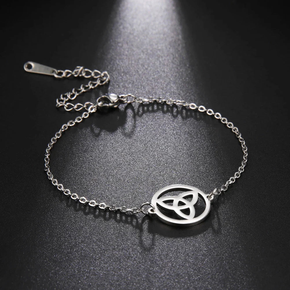 Triquetra Celtic Trinity Knot Silver Bracelet