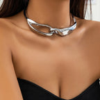 Collier à texture audacieuse géométrique