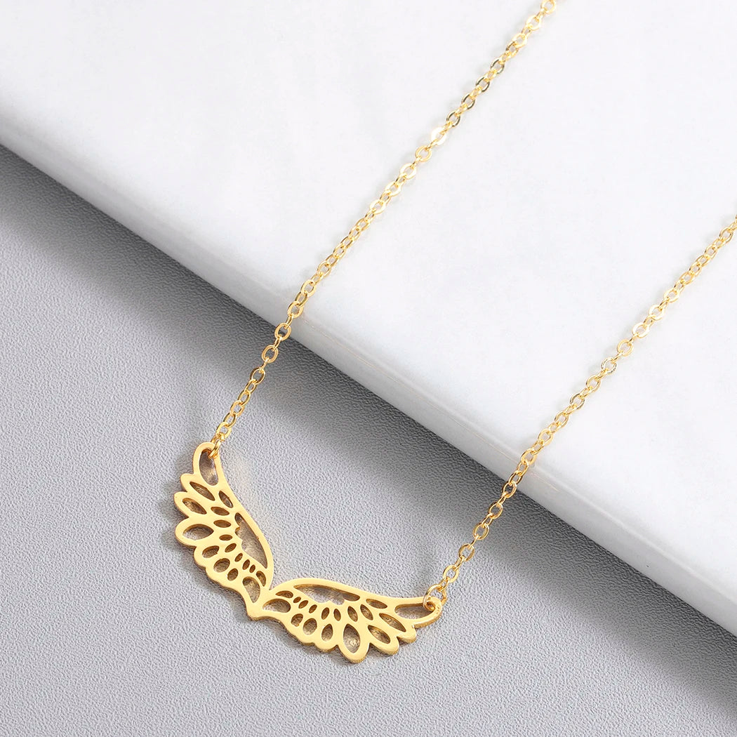 Necklace with a large angel wings pendant