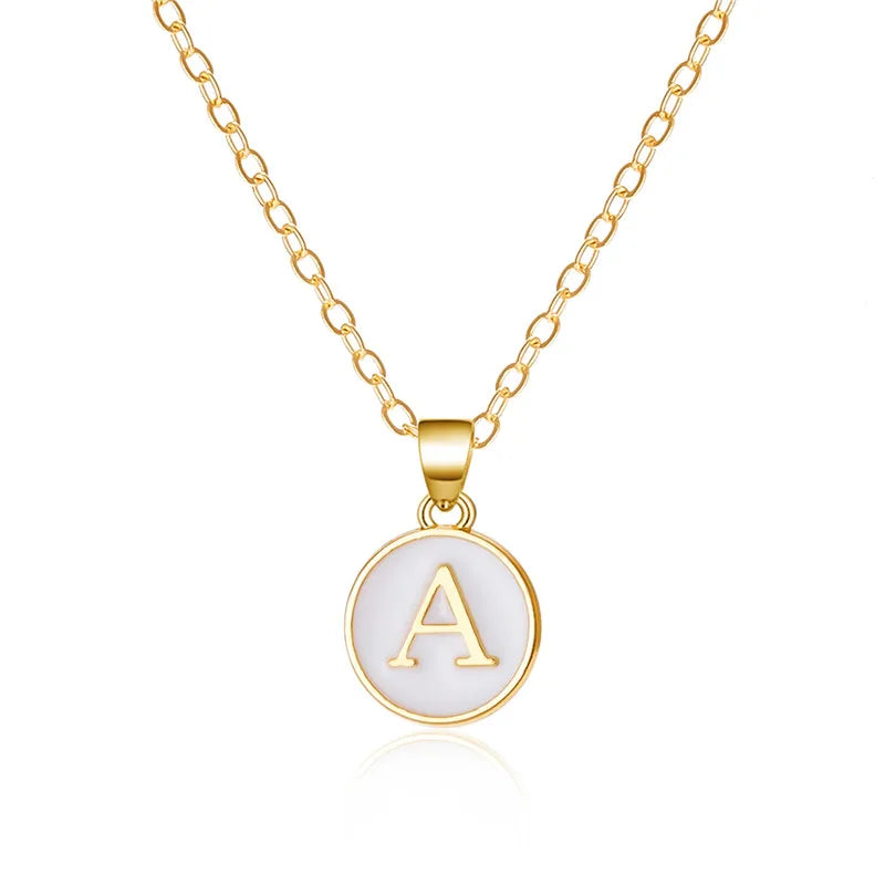Collar con colgante blanco inicial - letra 