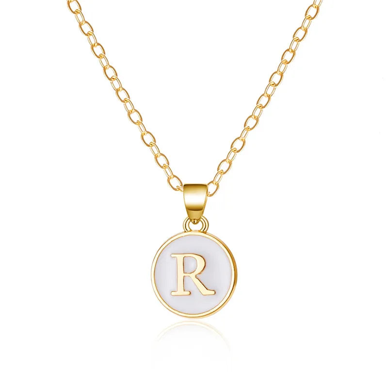 Collar con colgante blanco inicial - letra 