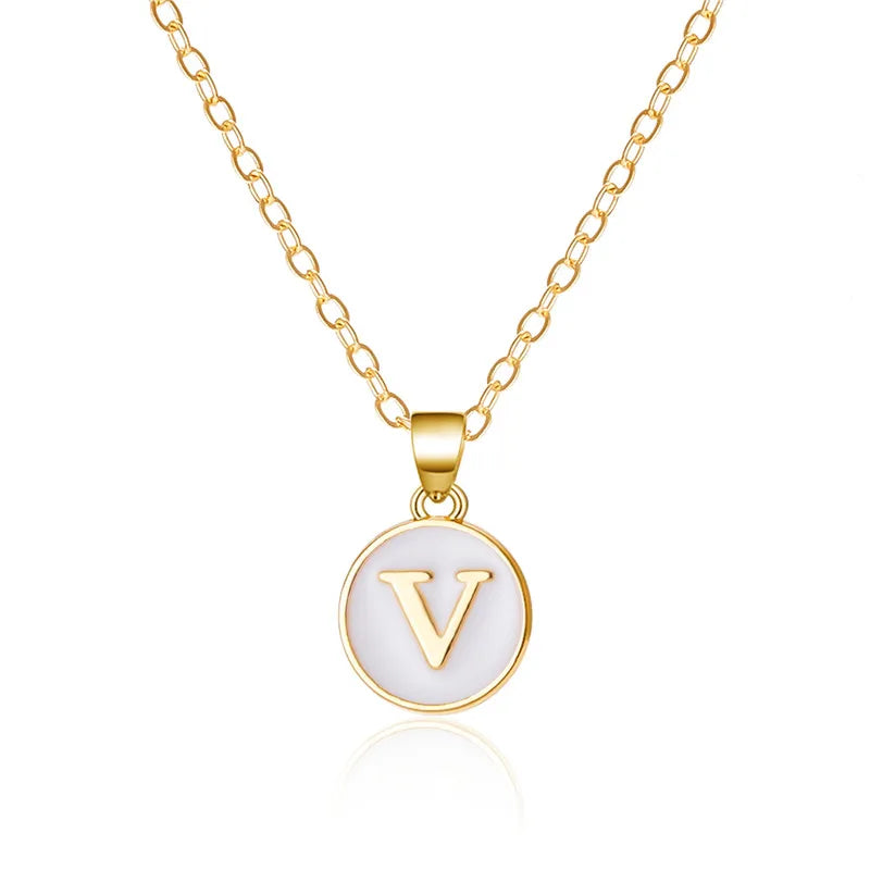 Collar con colgante blanco inicial - letra 