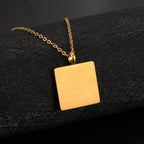 Collier avec pendentif de prières juives en lettres hébraïques Ana b'Koach