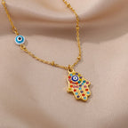 Collier avec pendentif de protection contre le mauvais œil et main de Fatma multicolore arabe or