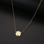 Collier avec Pendentif en Feuille de Trèfle Porte Bonheur or