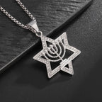 Collar con Colgante Estrella de David y Menorá - símbolos judíos