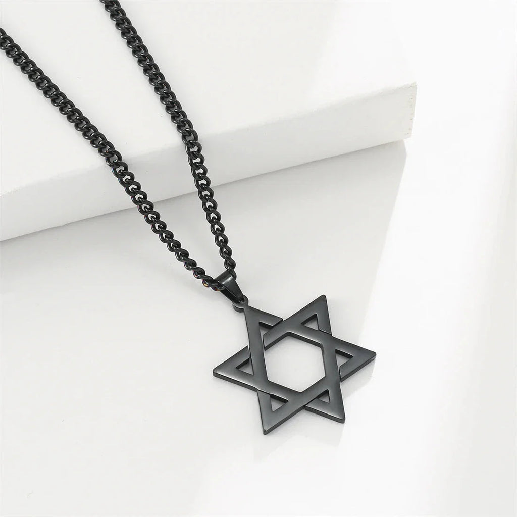Collier avec Pendentif Etoile de David noir