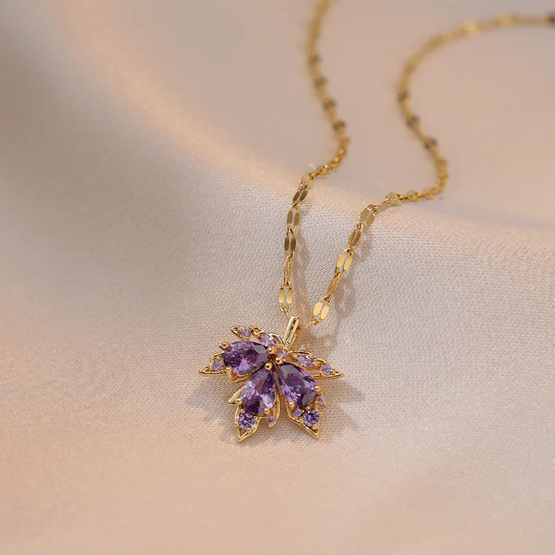 Collar con Colgante de Hoja de Arce Coloreada violeta
