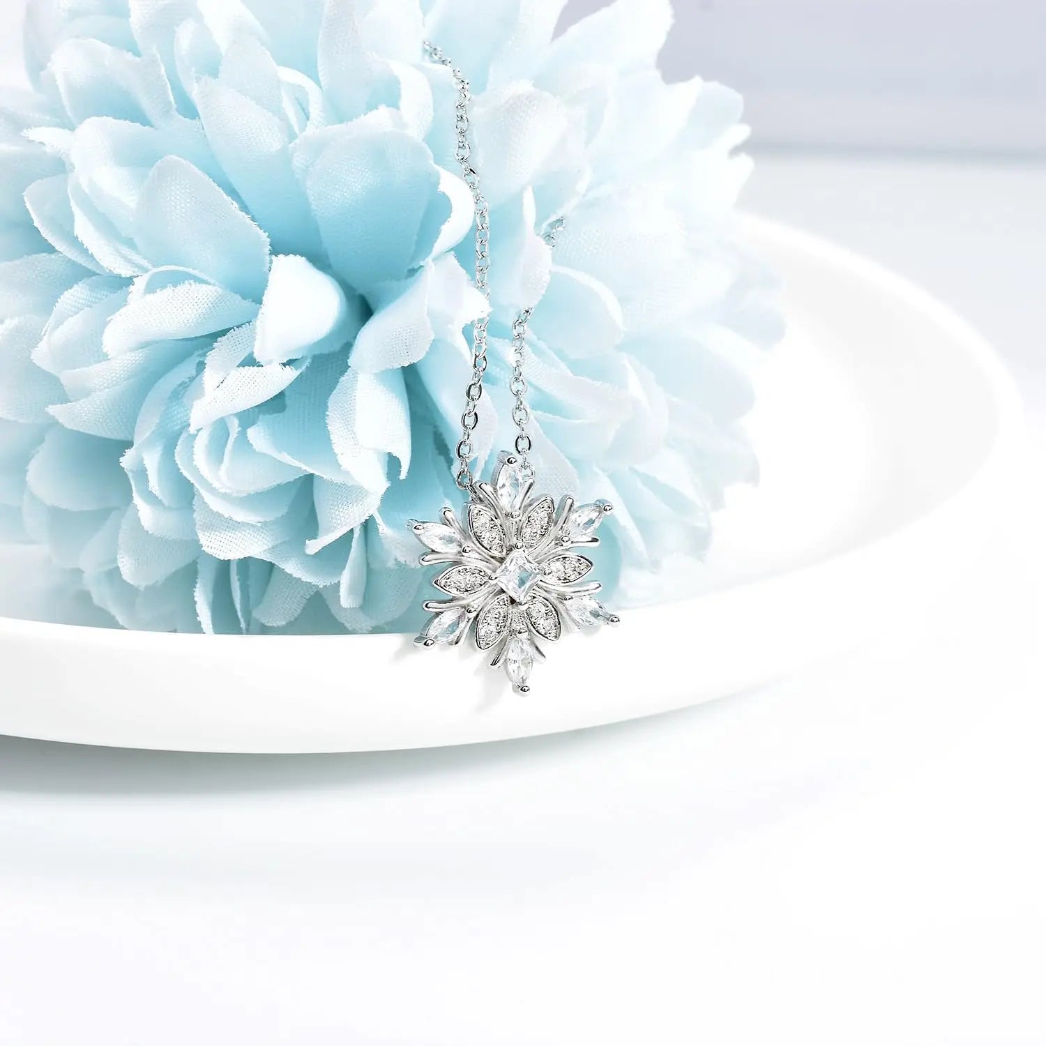 Collar con Colgante Copo de Nieve en Circonio blanco