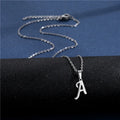 Collar con colgante inicial plateado - letra 