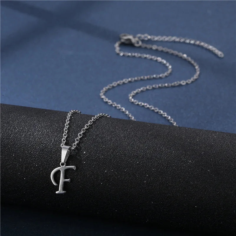 Collar con colgante inicial plateado - letra 