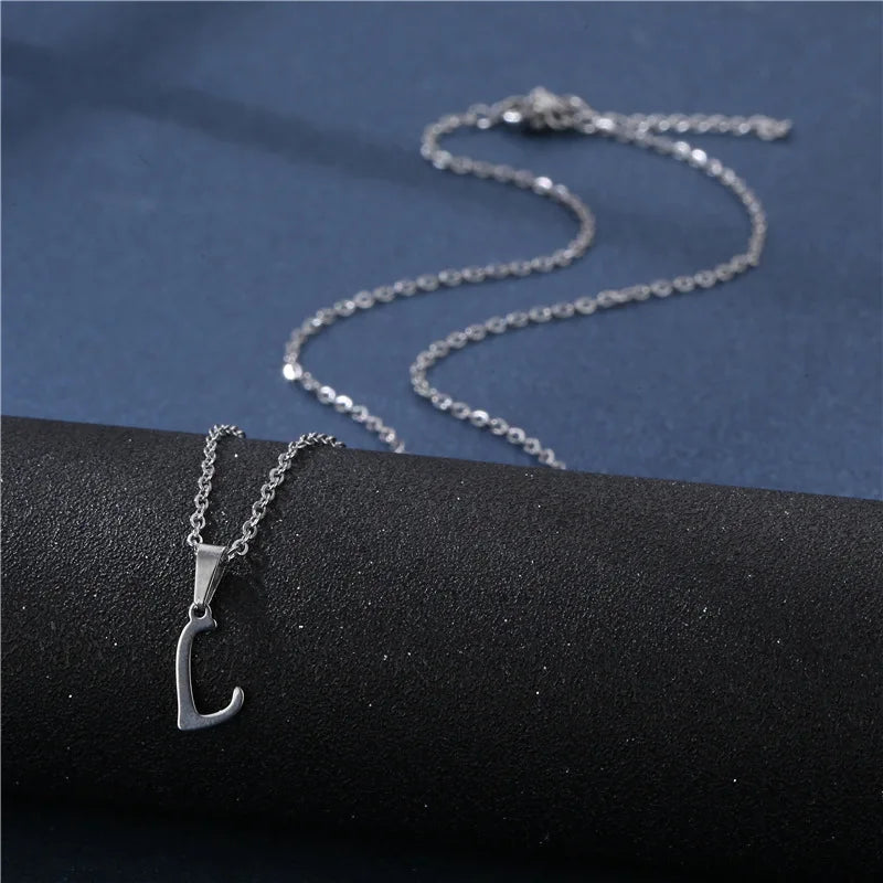 Collier personnalisé avec pendentif initiale l