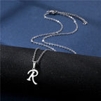 Collar con colgante inicial plateado - letra 