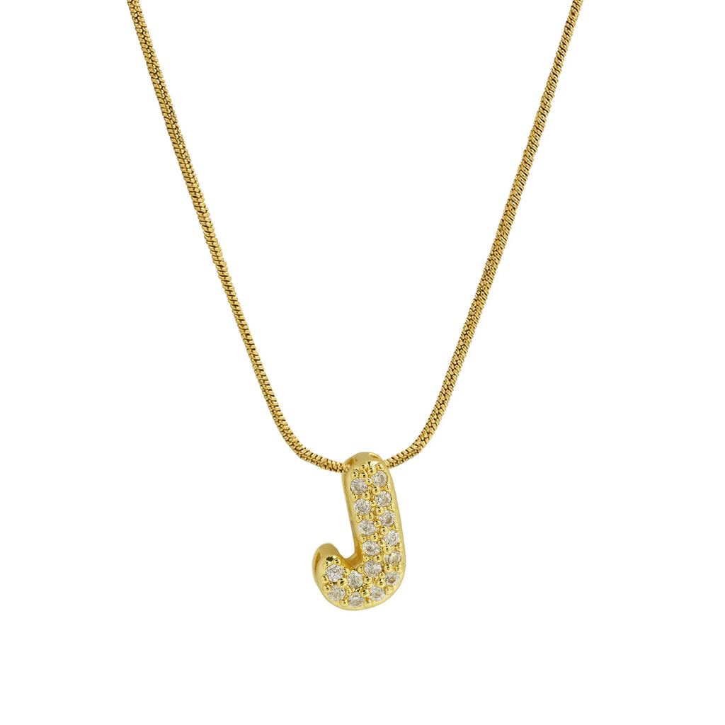 Collier avec pendentif initiale en strass j