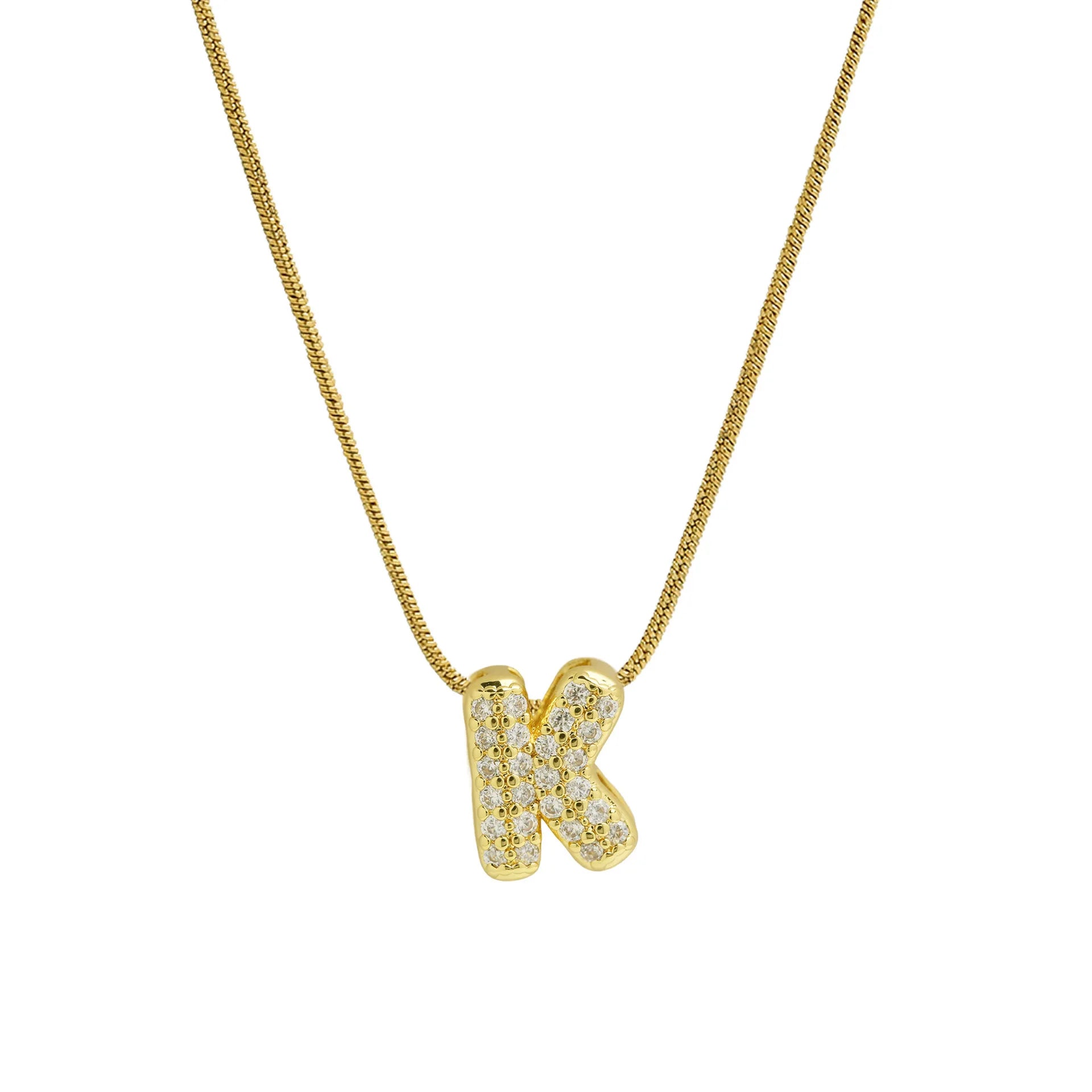 Collier avec pendentif initiale en strass k