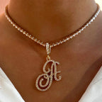 Collar con colgante de inicial y strass - letra 