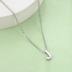 Collier avec pendentif initiale - lettre