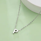Collier avec pendentif initiale - lettre