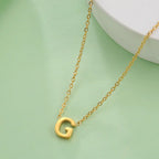 Collier avec pendentif initiale - lettre