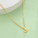 Collier avec pendentif initiale - lettre