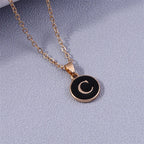 Collar con colgante negro inicial - letra 