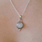 Collier avec Pendentif Pierre de Lune Style Vintage