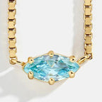 Collier avec pendentif pierre de naissance en forme d'oeil mars