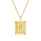 Collar con colgante rectangular con inicial - letra 