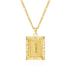 Collar con colgante rectangular con inicial - letra 