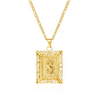 Collar con colgante rectangular con inicial - letra 