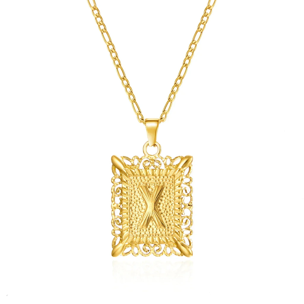 Collar con colgante rectangular con inicial - letra 