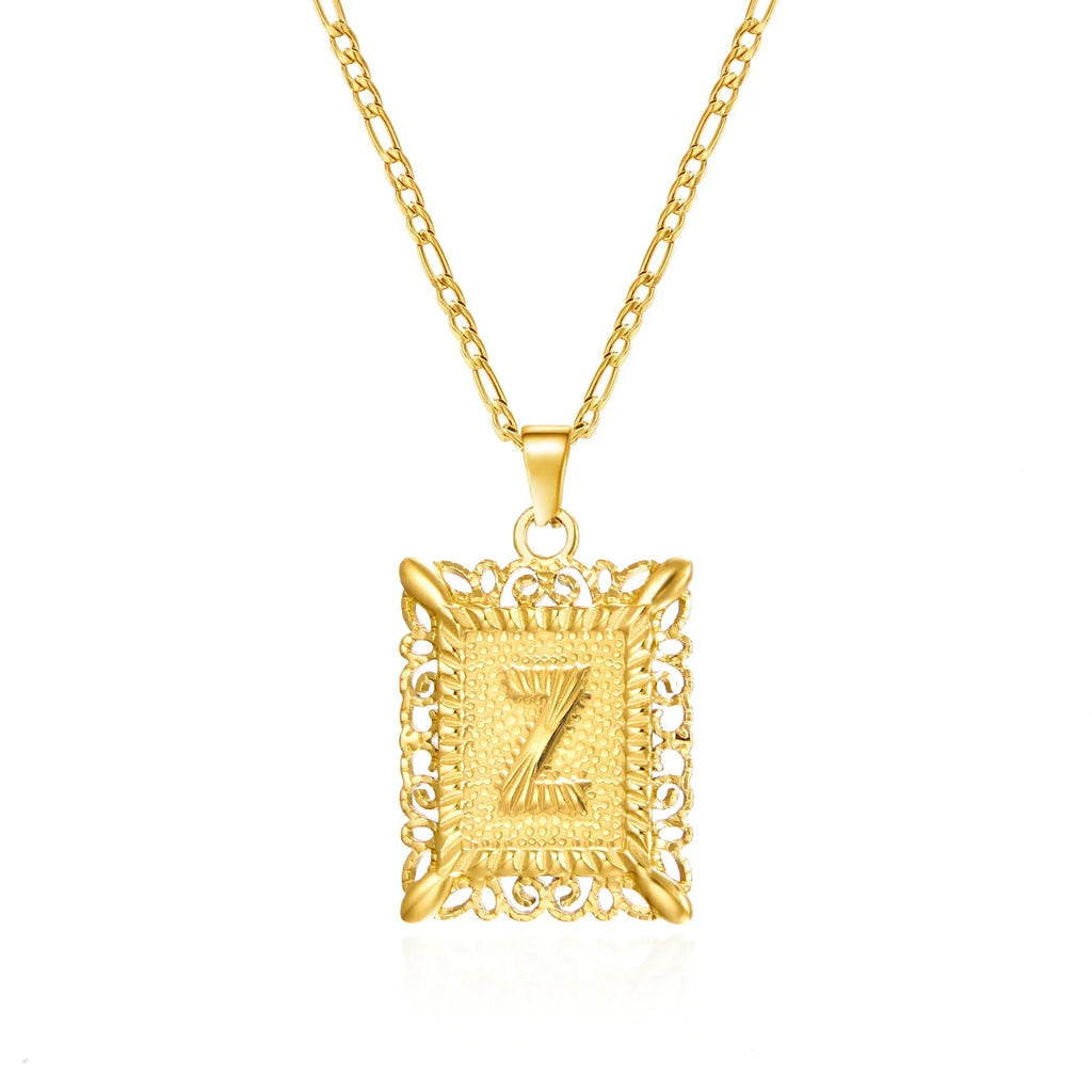 Collar con colgante rectangular con inicial - letra 
