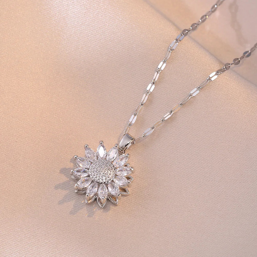 Collar con Colgante Giratorio de Flor en Circonio contra la Ansiedad plata