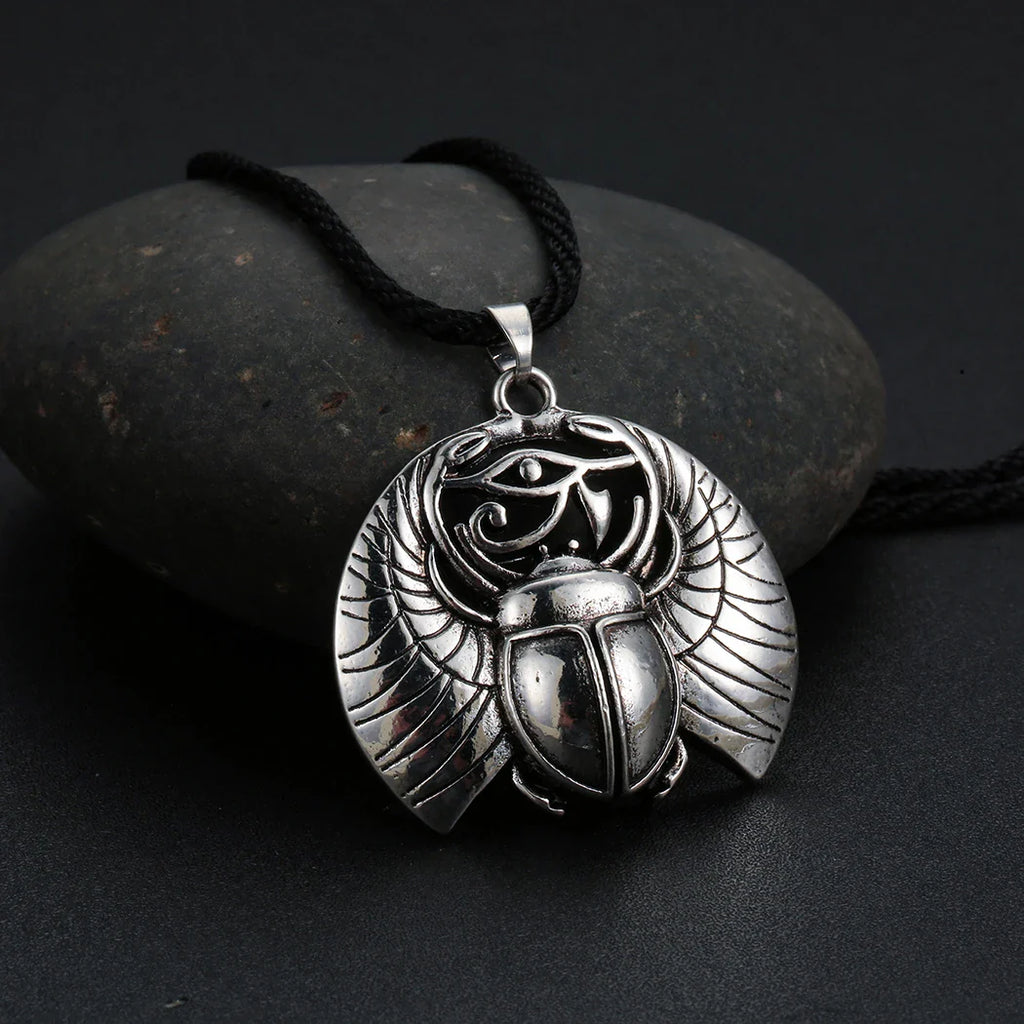 Collier avec Pendentif Scarabée et Oeil d'Horus Egyptien argent