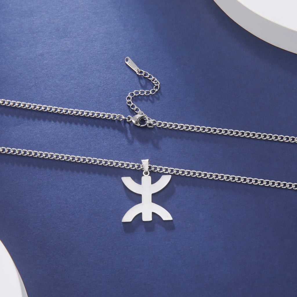 Necklace with symbolic Berber "yaz" Tifinagh pendant 
