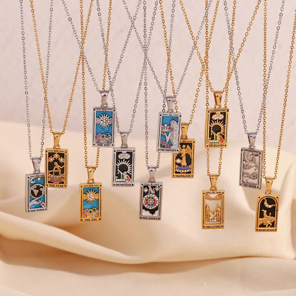 Collier avec Pendentif Tarot
