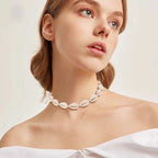Collar de concha cauri blanca