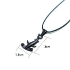 Collier cordon avec pendentif requin marteau noir