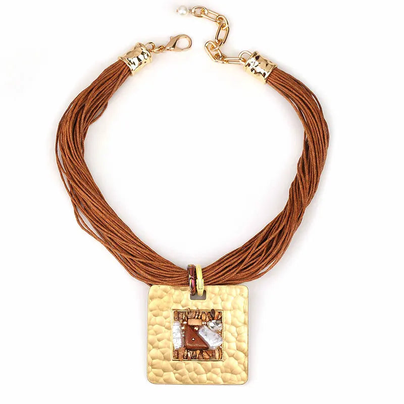 Collier en Cordes avec Pendentif Carré marron