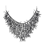 Collier et pendentif plastron corail noir