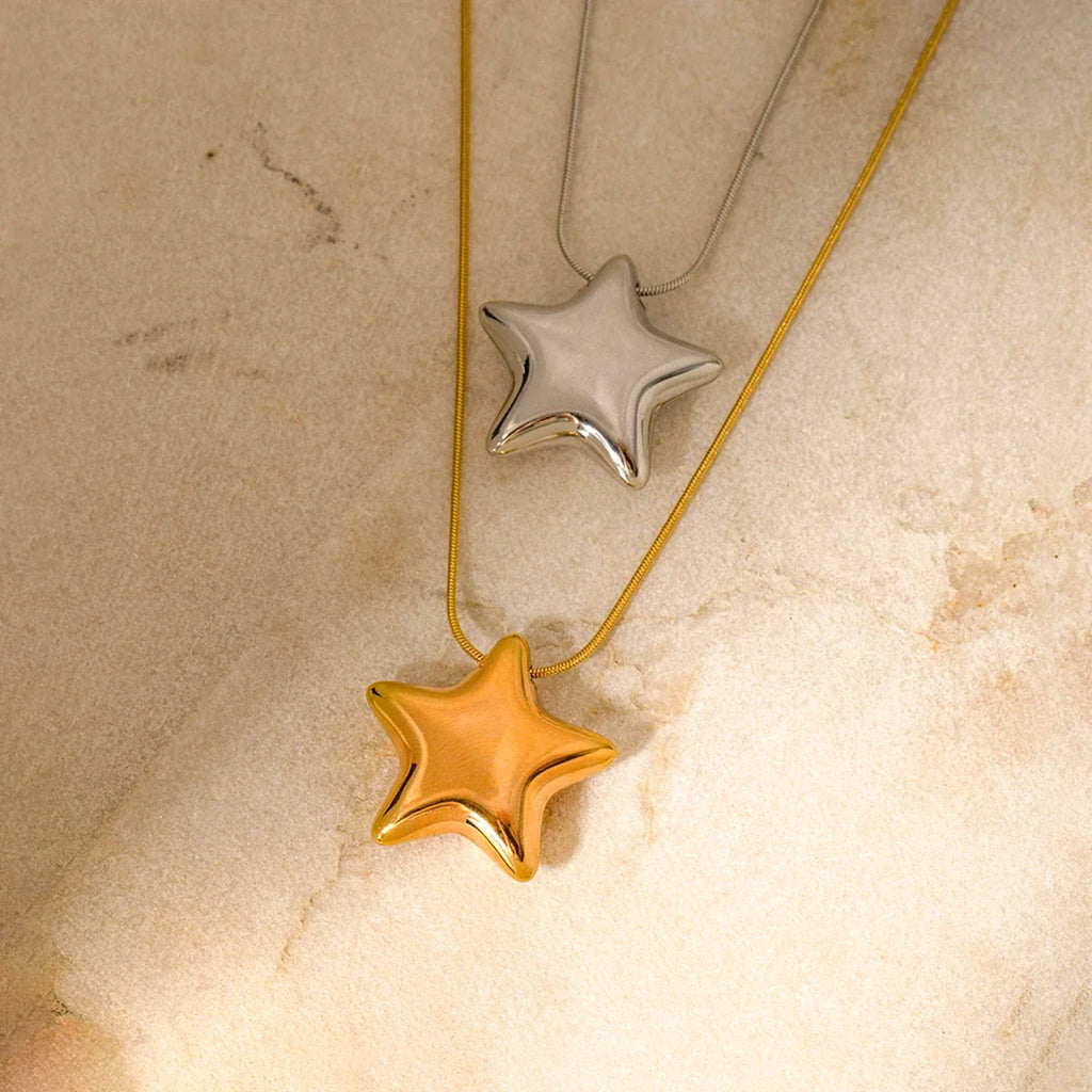 Collar de mujer con colgante de estrella oro
