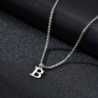 Collier homme avec pendentif initiale b