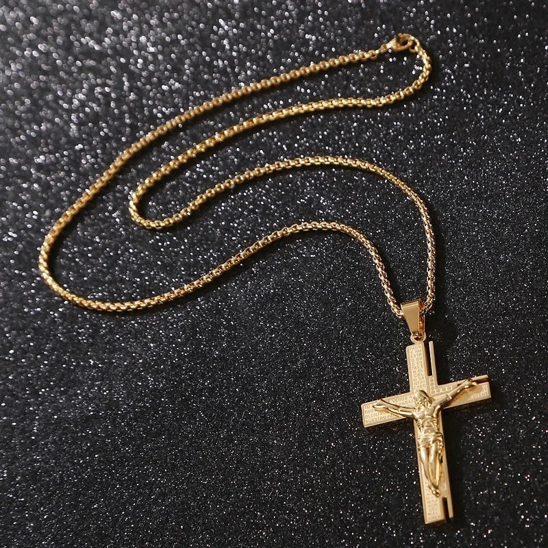 Collar y Colgante Crucifijo Hombre Jesús Cruz oro