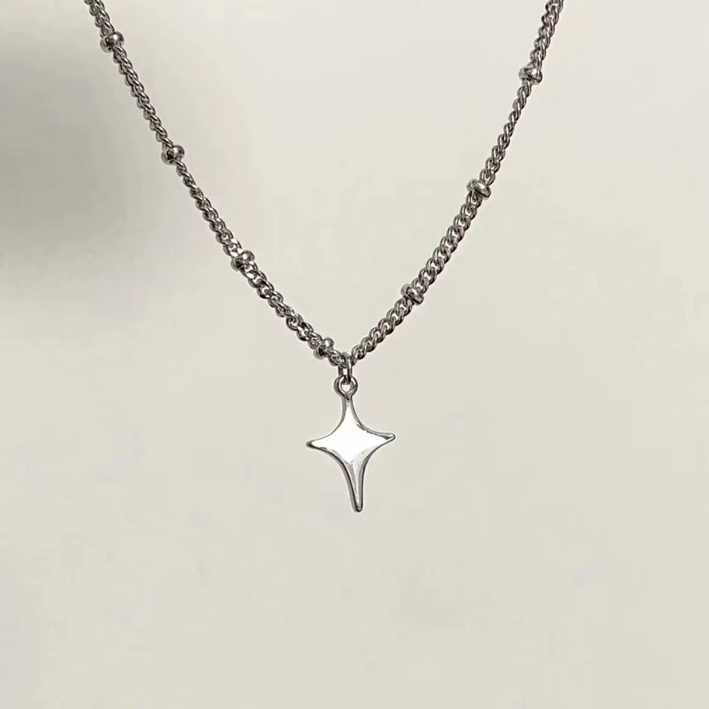 Collier Pendentif Etoile pour Homme 1