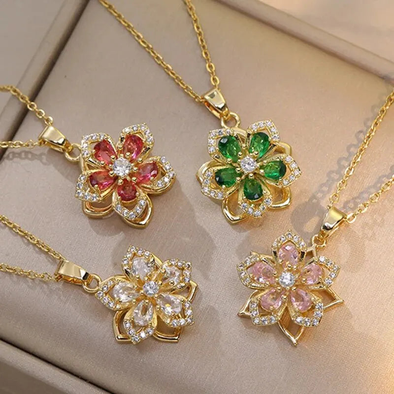 Collar Colgante Flor de 5 Pétalos en Circonio b